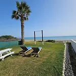 Vilă Ammos Beachfront Paradise Larnaca