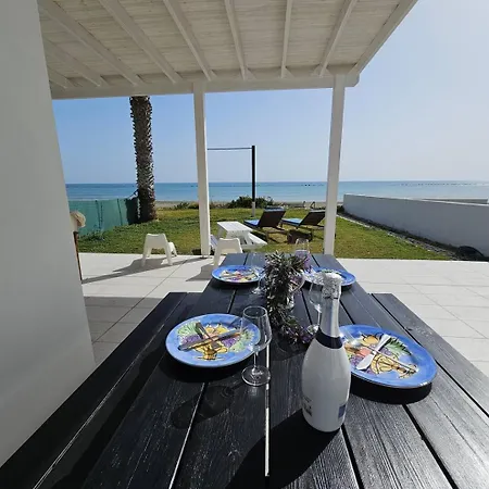 Villa Ammos Beachfront Paradise Larnaca