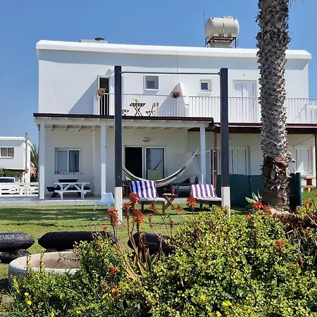 Willa Ammos Beachfront Paradise *