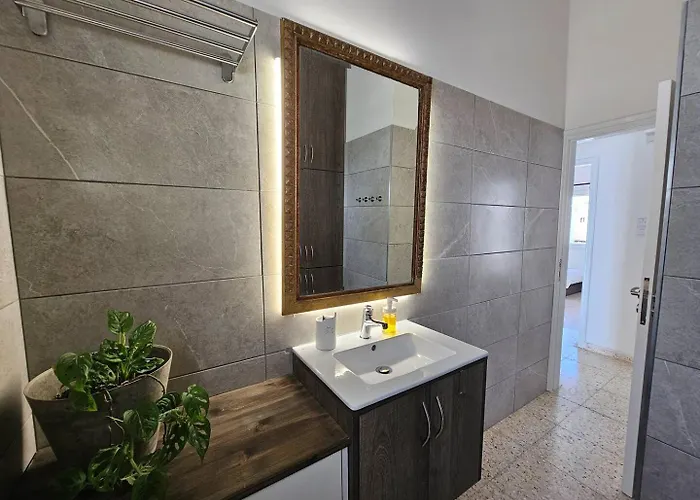 Вилла Ammos Beachfront Paradise *