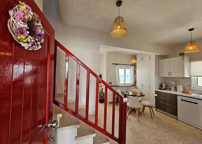 Vila Ammos Beachfront Paradise Larnaca