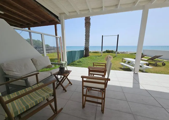 Ammos Beachfront Paradise * ラルナカ