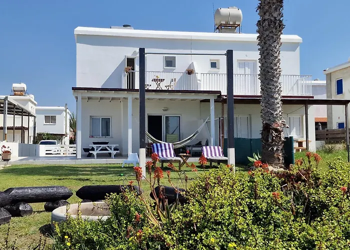 Vila Ammos Beachfront Paradise *