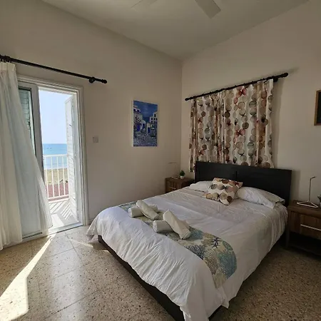 Вилла Ammos Beachfront Paradise