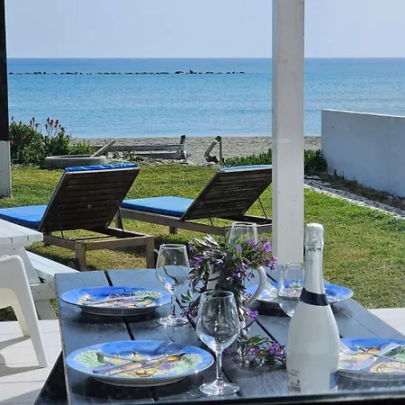 Ammos Beachfront Paradise *